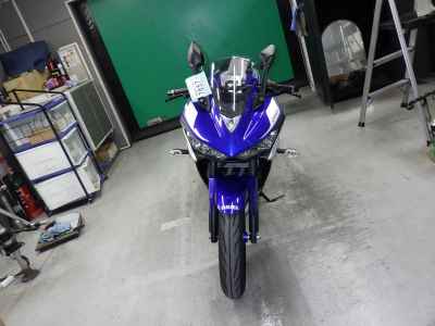 Yamaha YZF-R25 2015
