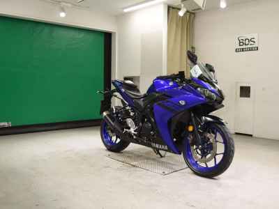 Yamaha YZF-R25 2018