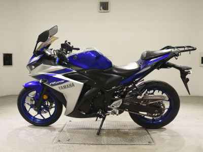 Yamaha YZF-R25 2015