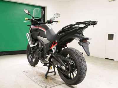 Honda CB400X 2022