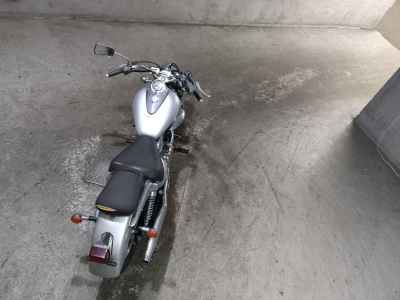 Suzuki Intruder 250LC