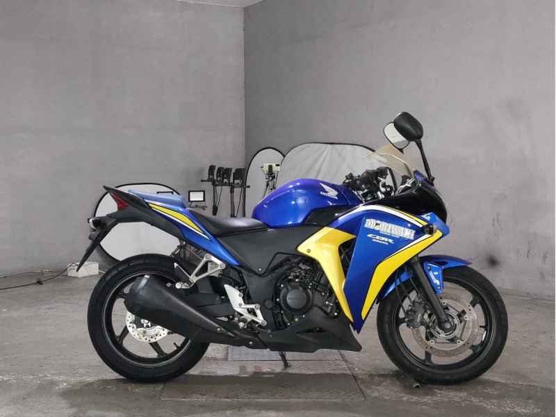 Honda CBR250R