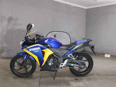 Honda CBR250R