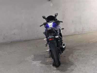 Yamaha YZF-R3 2015