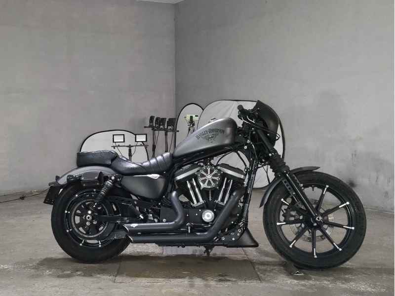 Harley-Davidson Sportster Iron XL883N 2017