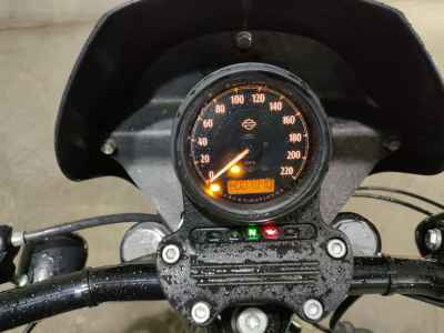 Harley-Davidson Sportster Iron XL883N 2017