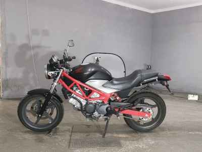 Honda VTR250 2011