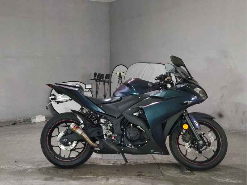 Yamaha YZF-R25 2015