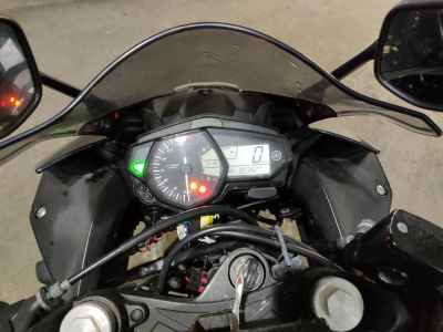 Yamaha YZF-R25 2015
