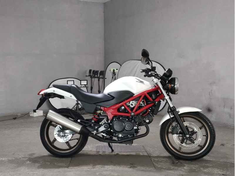 Honda VTR250 2015