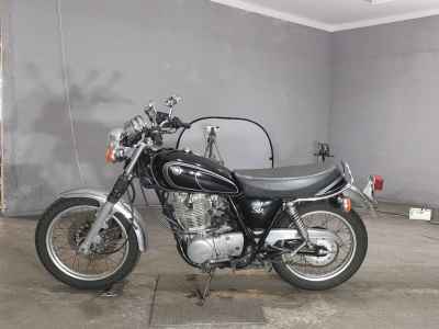 Yamaha SR400 2013