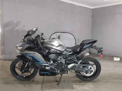 Kawasaki Ninja ZX-25R KRT Edition 2024