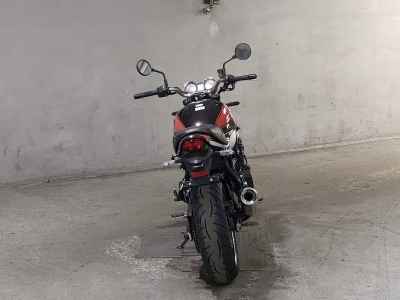 Kawasaki Z900RS 2017