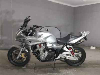 Honda CB1300 Super Boldor 2006