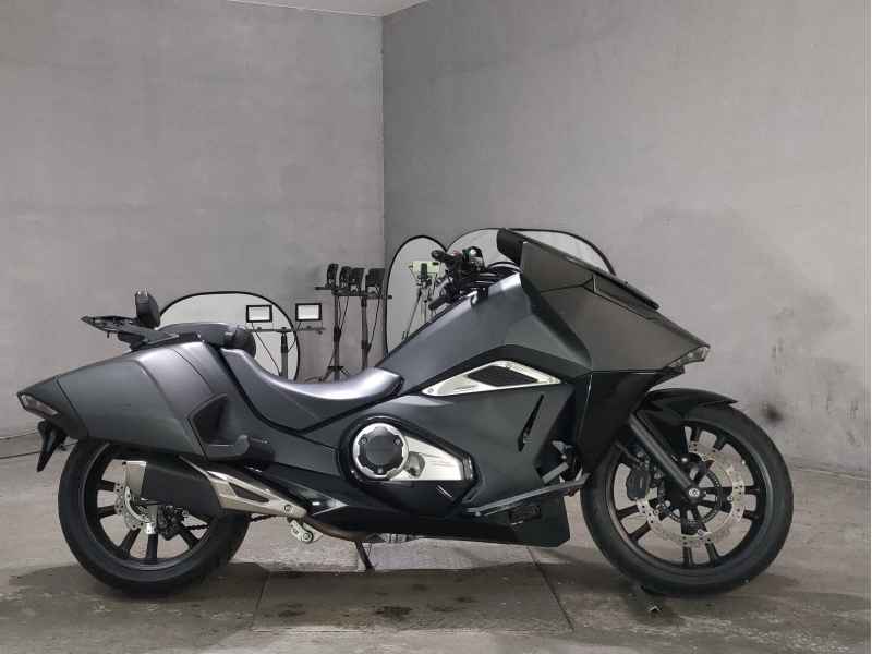 Honda NM4 Vultus 2018