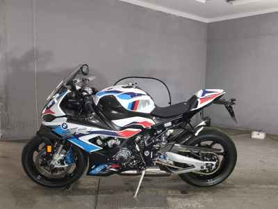 BMW M1000RR 2021