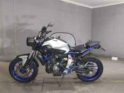 Yamaha MT-07 2015
