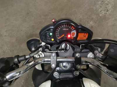 Suzuki Gladius SFV400 2014