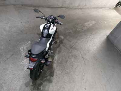 Suzuki Gladius SFV400 2014