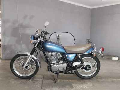 Yamaha SR400 2020