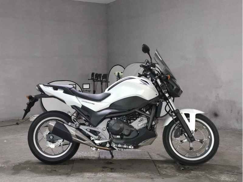 Honda NC750S 2016