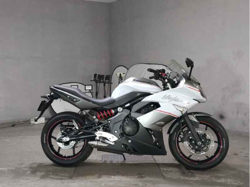 Kawasaki Ninja 400R 2014