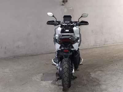 Honda X-Adv 750 2025