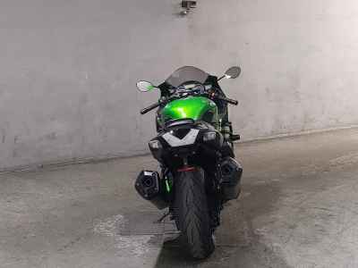 Kawasaki Ninja ZX-14R 2014