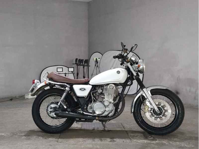 Yamaha SR400 2005