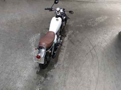 Yamaha SR400 2005