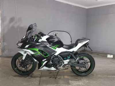 Kawasaki Ninja 650 2022