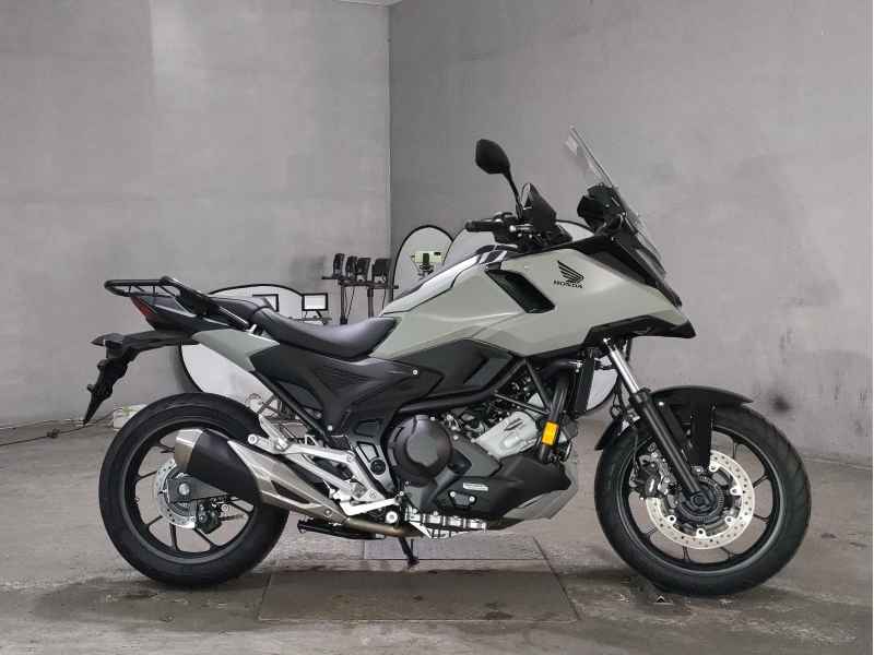 Honda NC750X DCT 2025