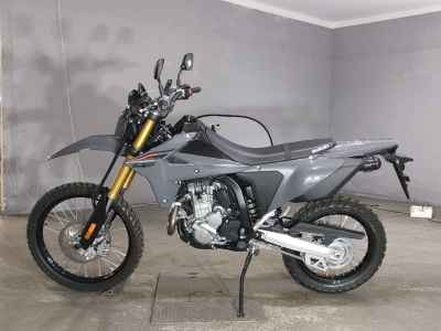 Suzuki DR-Z4SM 2025
