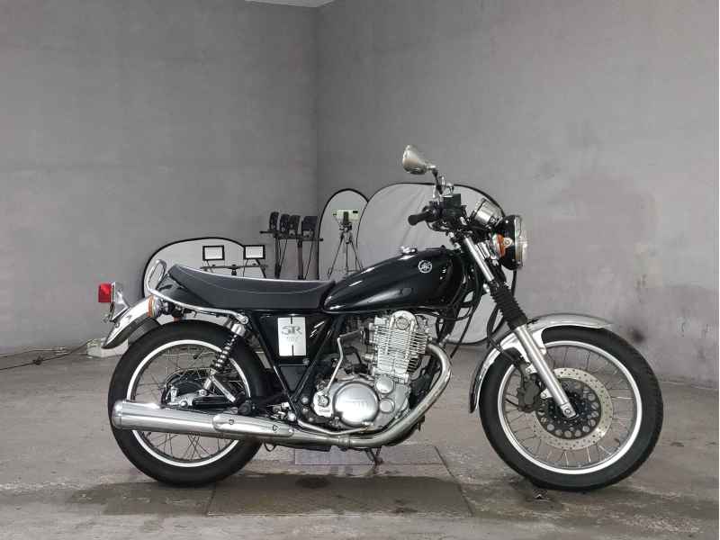 Yamaha SR400 2020