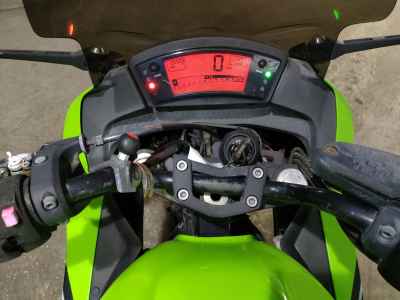 Kawasaki Ninja 400R 2012