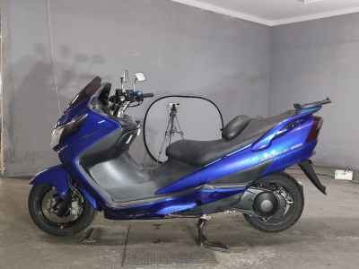 Suzuki Skywave 250