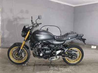 Kawasaki Z900RS SE 2025