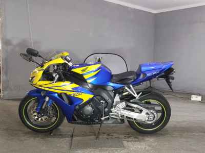 Honda CBR1000RR 2006