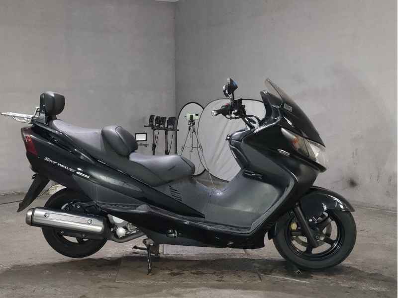 Suzuki Skywave 250S