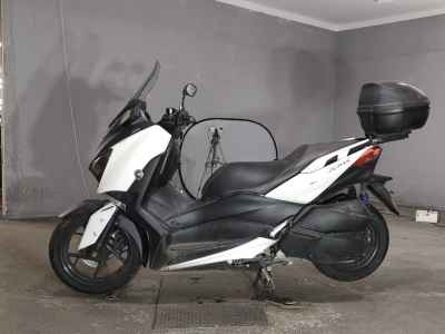 Yamaha XMAX 250
