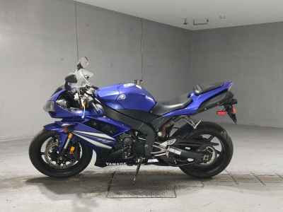 Yamaha YZF-R1