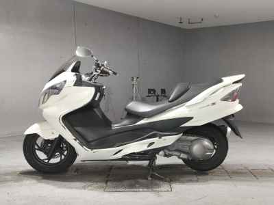 Suzuki Skywave 250S