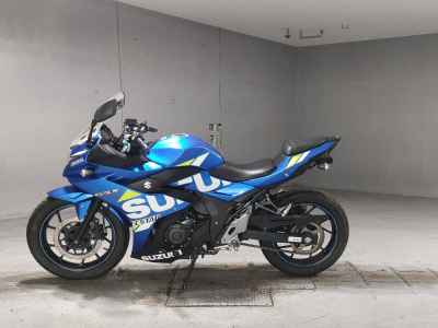 Suzuki GSX250R