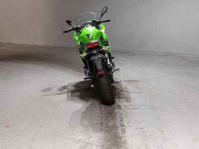 Kawasaki Ninja 400R 2012