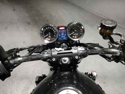 Kawasaki Z900RS 2023