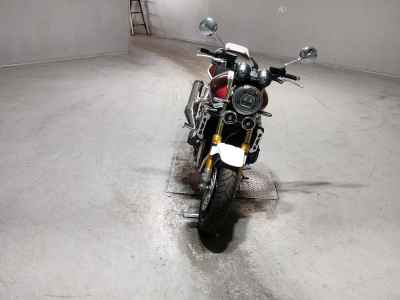 Honda CB1300SF 2025