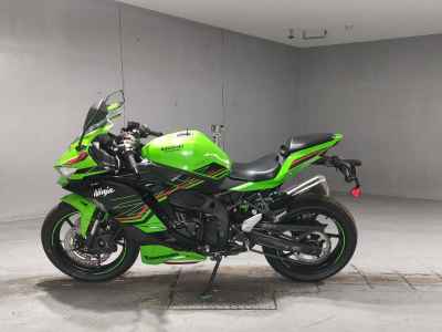 Kawasaki Ninja ZX-4RR 2024