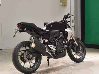 Honda CB250R 2019