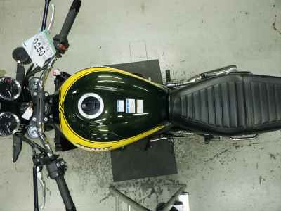 Kawasaki Z900RS 2023