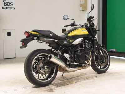 Kawasaki Z900RS 2023